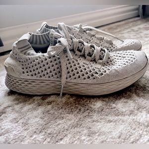 NOBULL running shoes: Grey, size 10.5